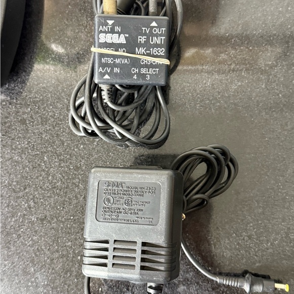 Sega Genesis Model 3 Console Bundle - Picture 7 of 15